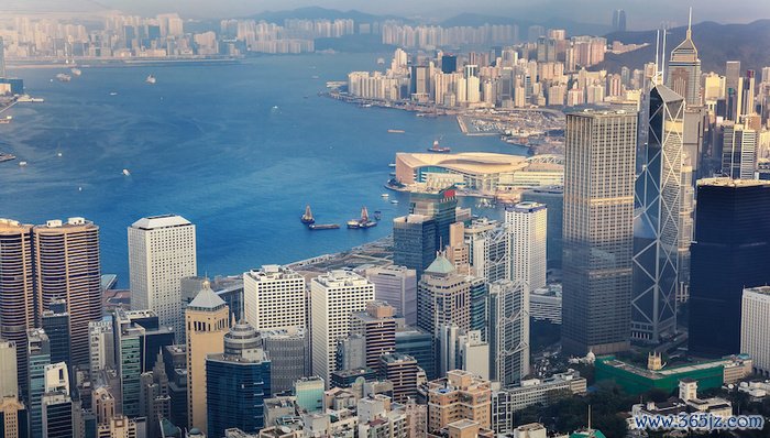 有客户三天定下过亿豪宅，内地买家挤爆香港楼市